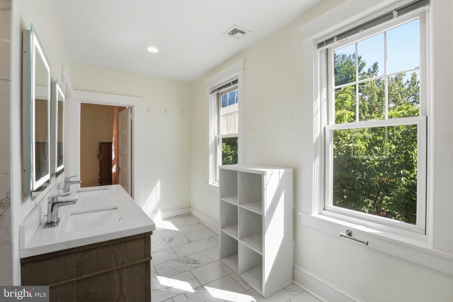 699 New Holland Avenue photo 34