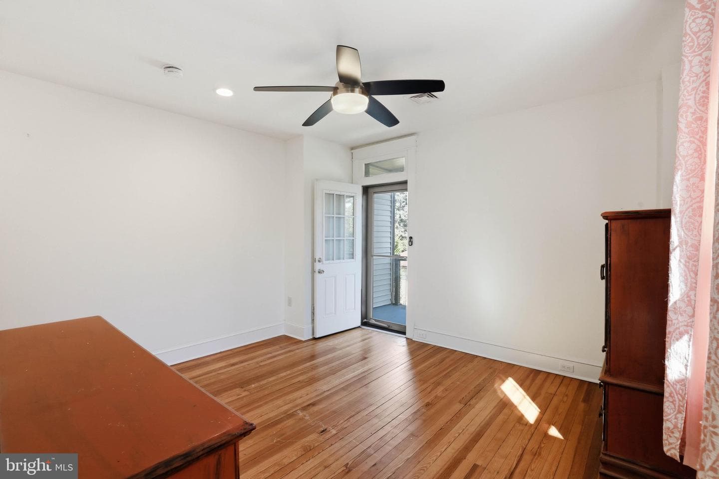 699 New Holland Avenue photo 35