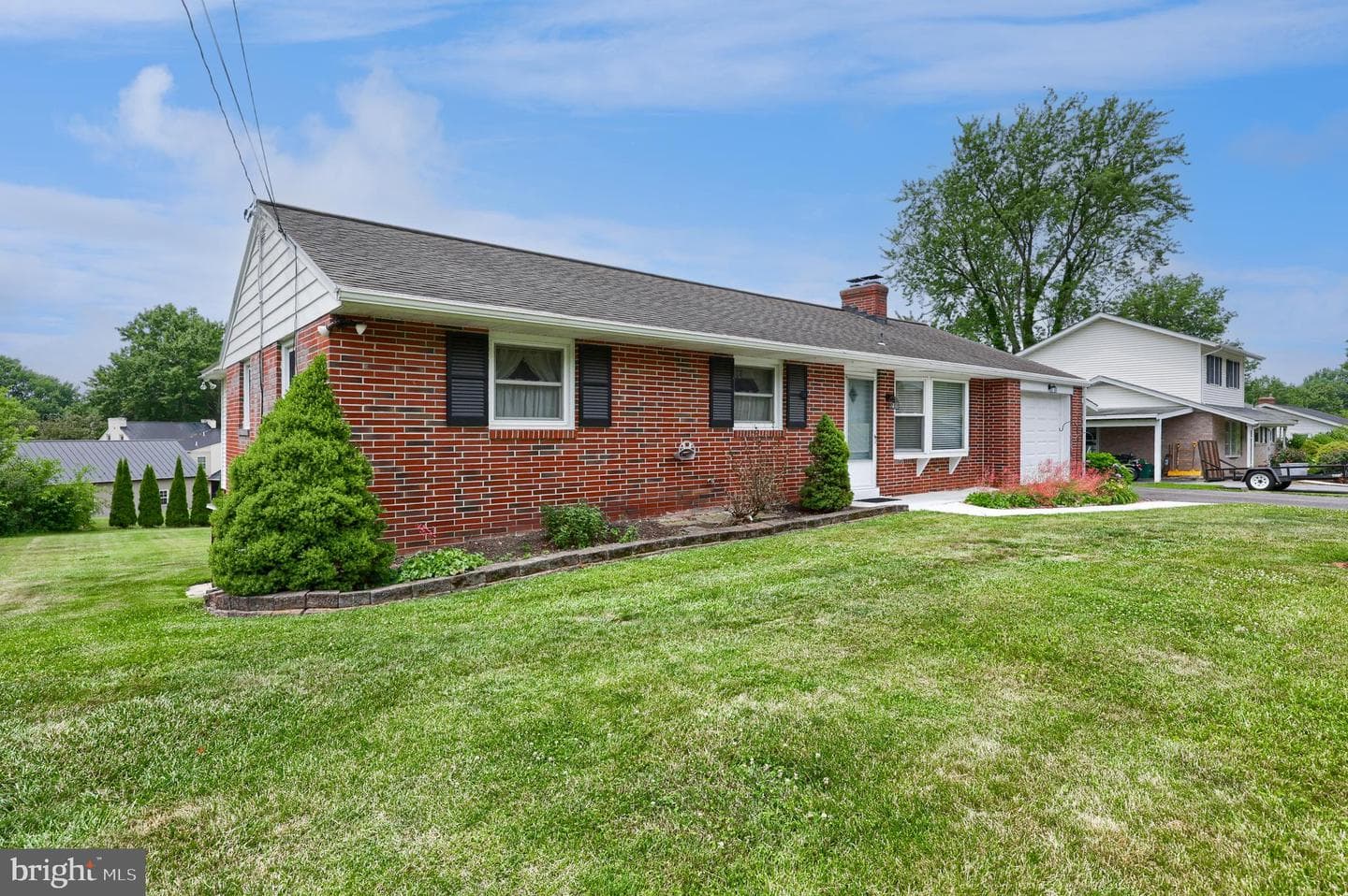 1118 Harriet Avenue photo 3