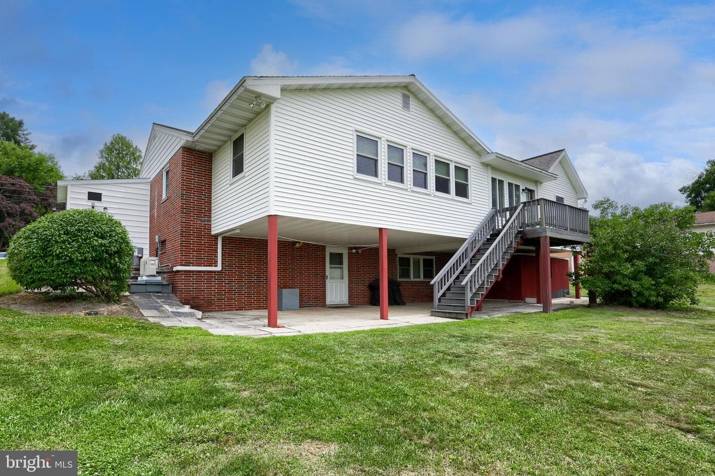 1118 Harriet Avenue photo 6