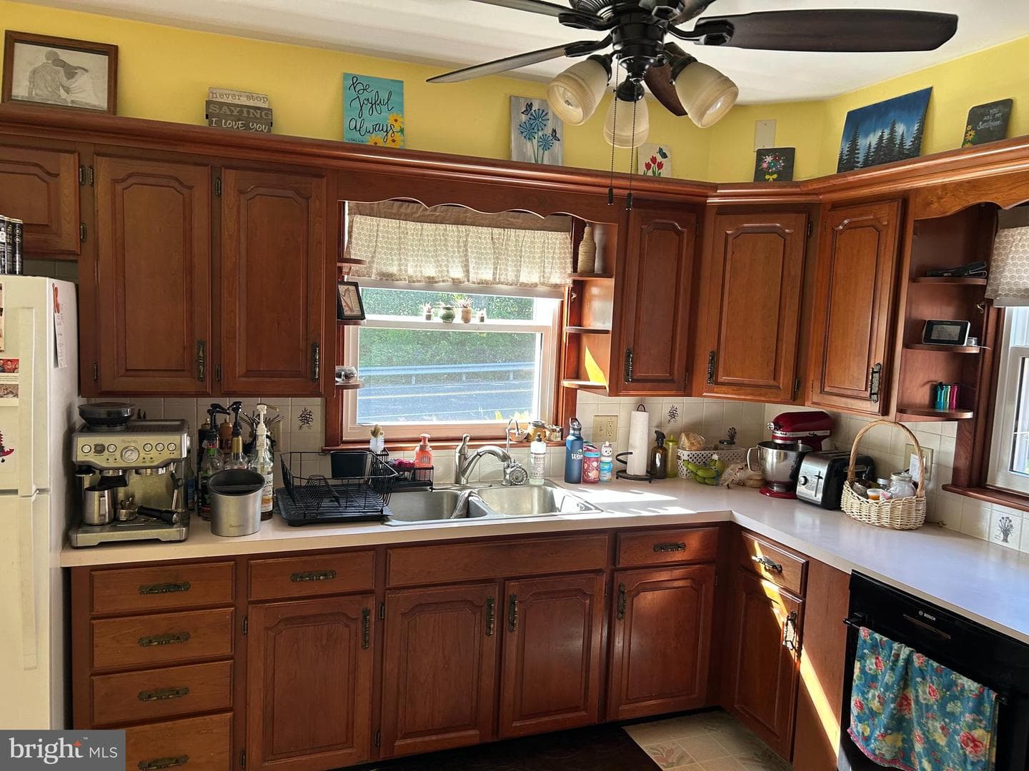 1652 Reading Road photo 7