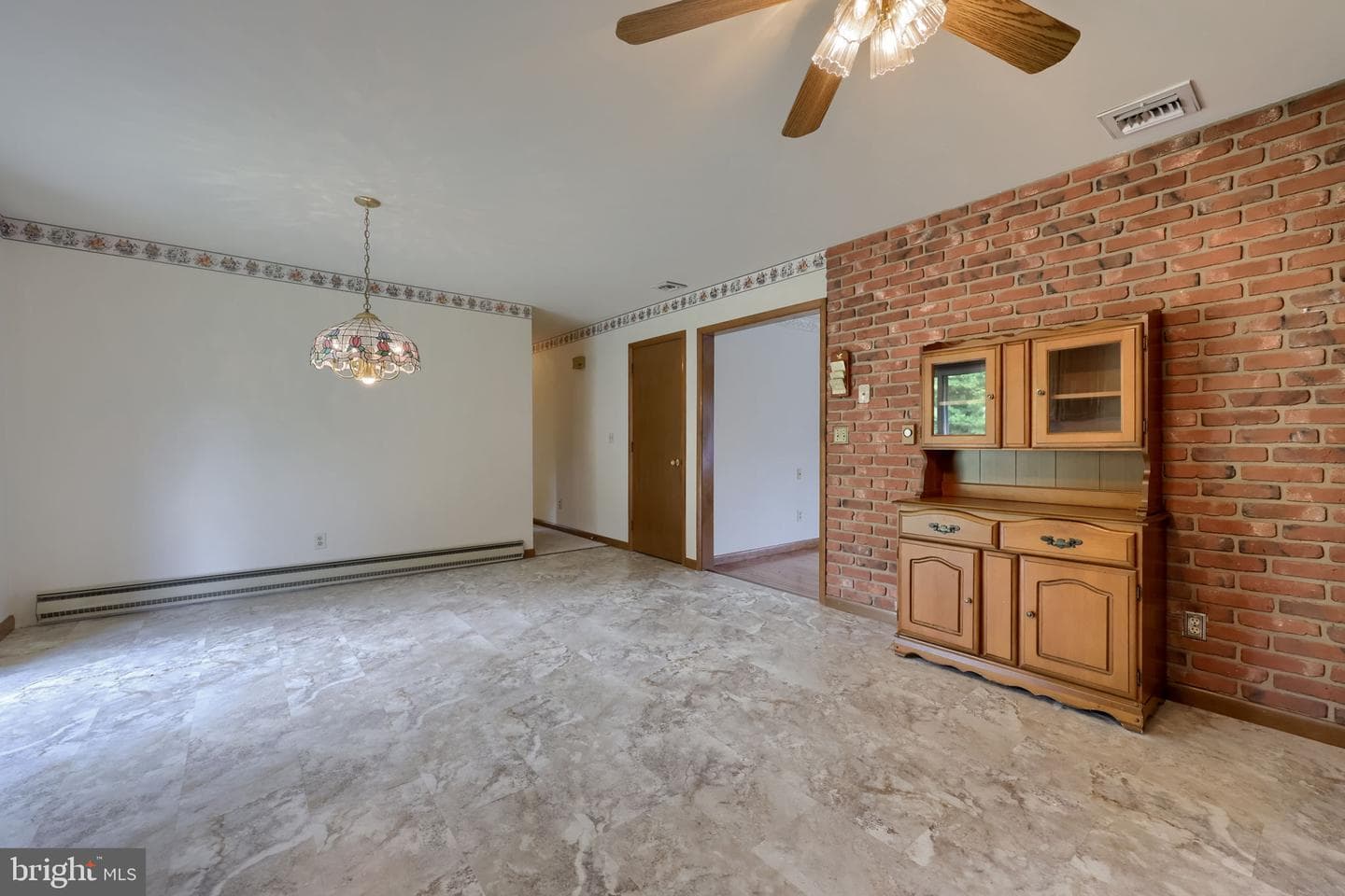 485 Summit Drive photo 14