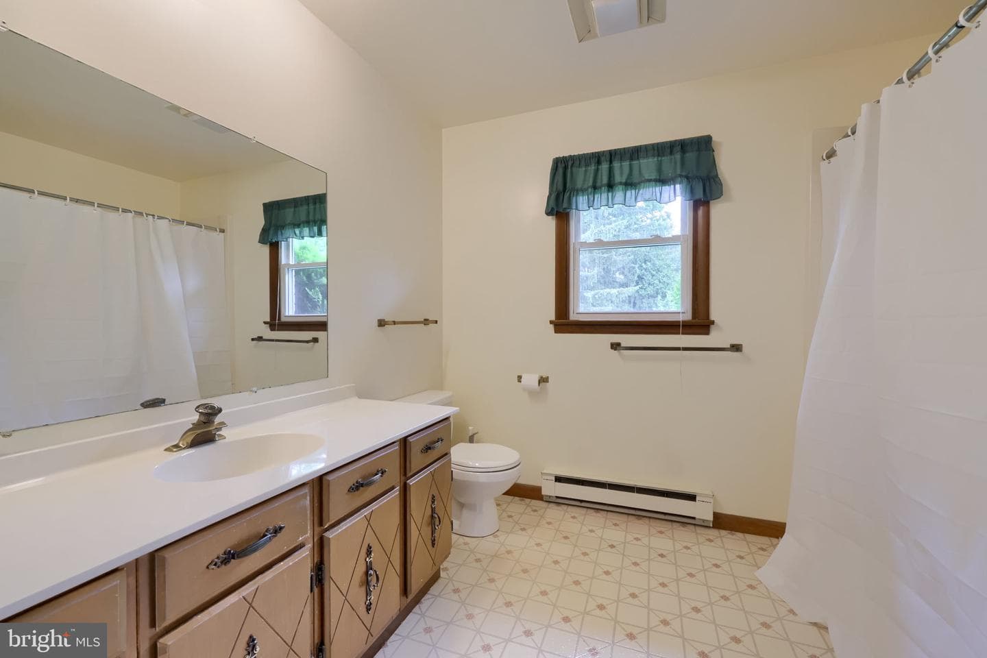485 Summit Drive photo 15