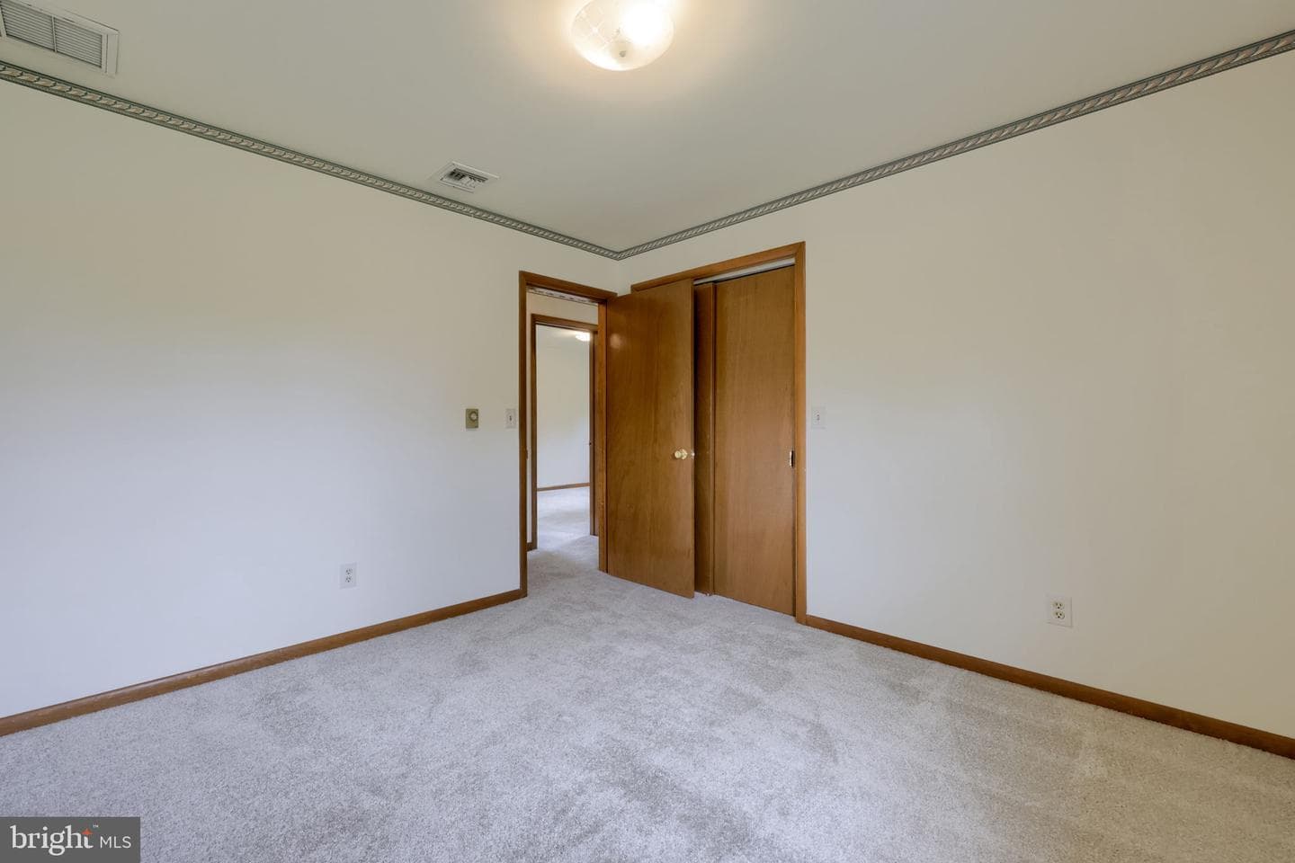 485 Summit Drive photo 19