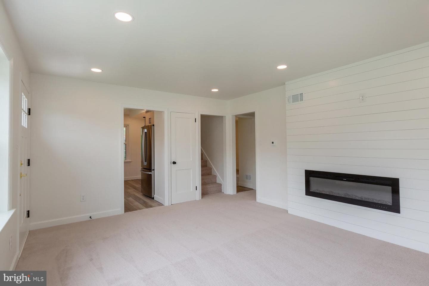 1307 Meadowcreek Lane photo 15
