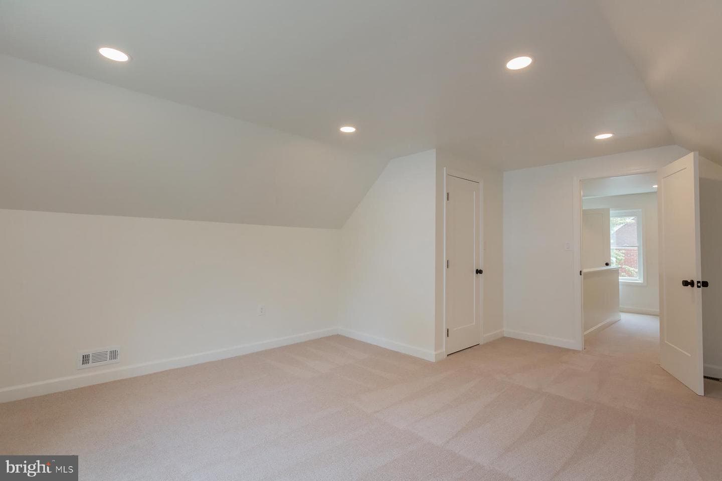 1307 Meadowcreek Lane photo 36