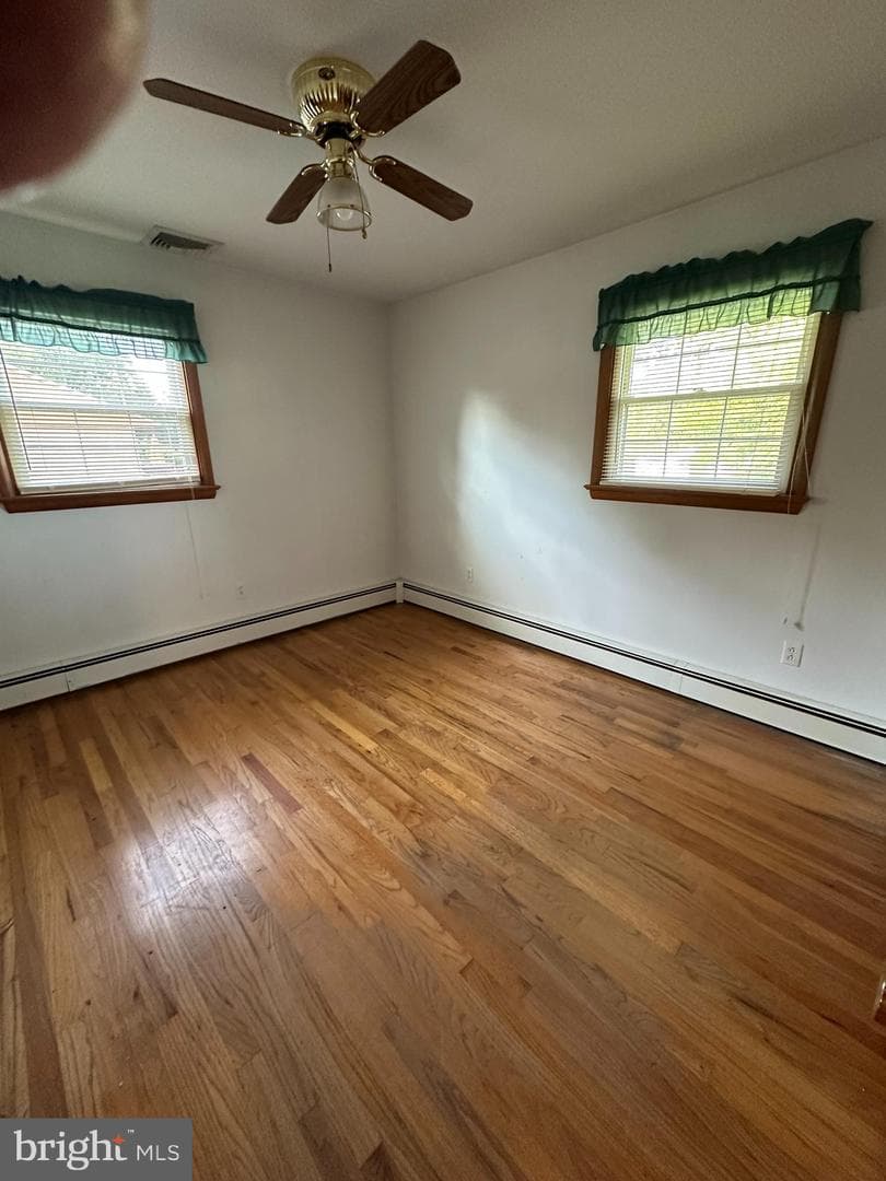 666 Jane Avenue photo 10
