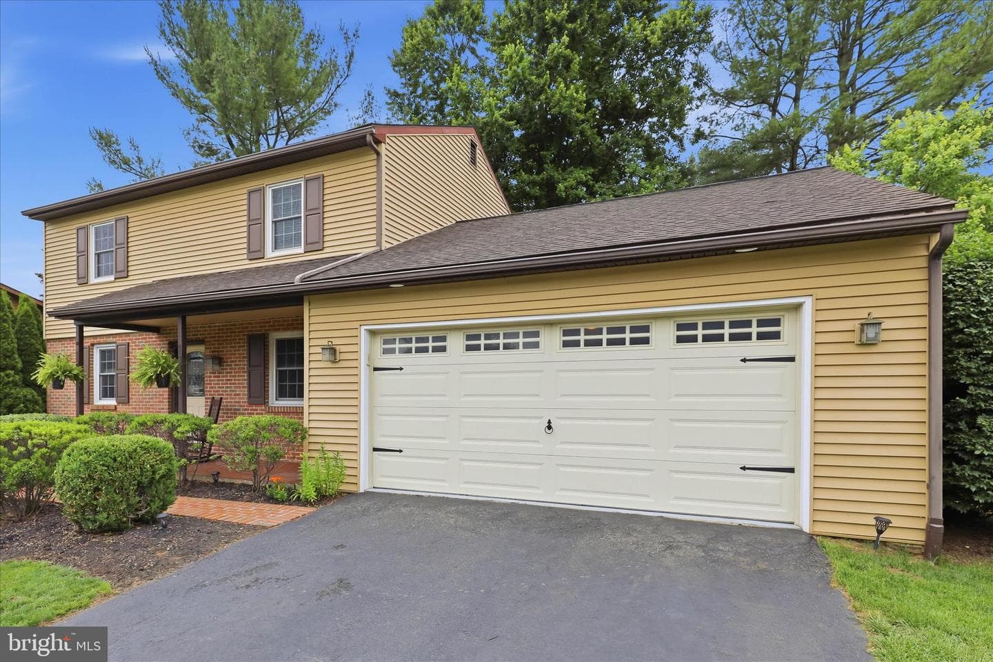 1282 Winchester Drive photo 3