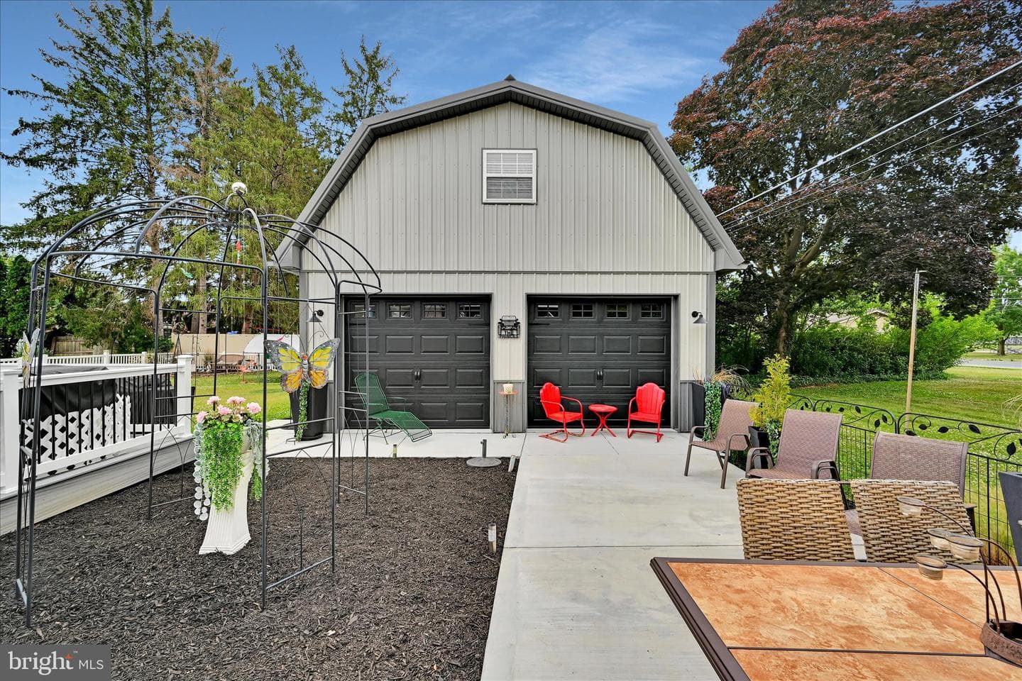 161 N Laurel Street photo 24