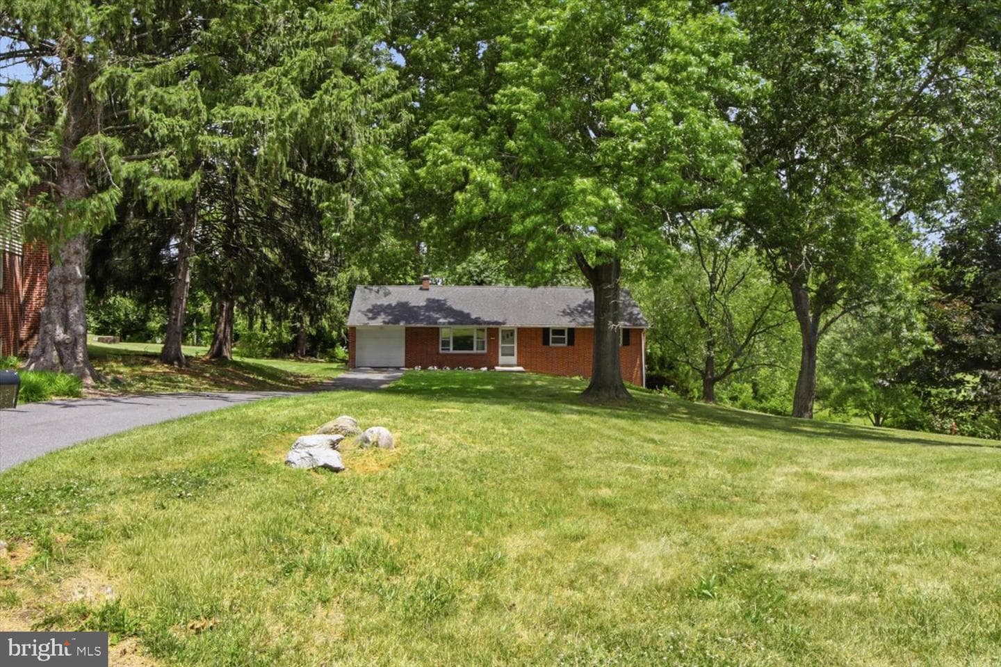 329 Fairview Drive photo 2