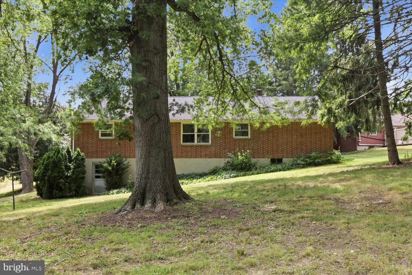 329 Fairview Drive photo 34