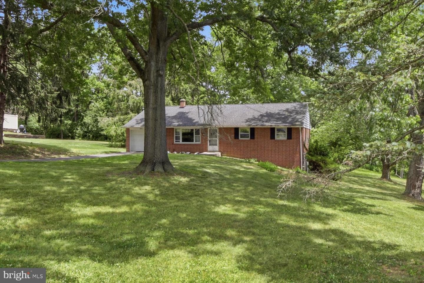 329 Fairview Drive photo 4