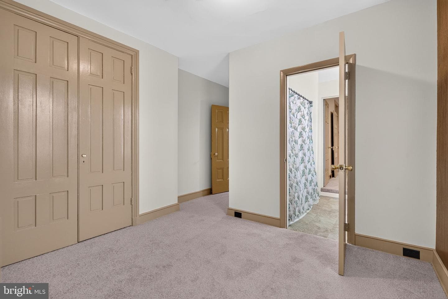325 Cherry Street photo 28