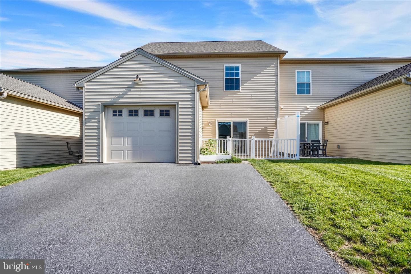 140 Ridgefield Drive photo 29