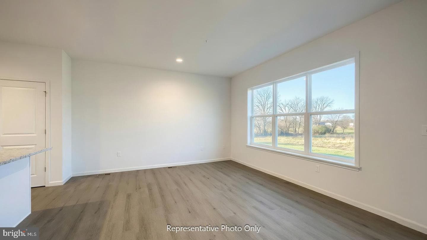 38 N Conifer Drive photo 4