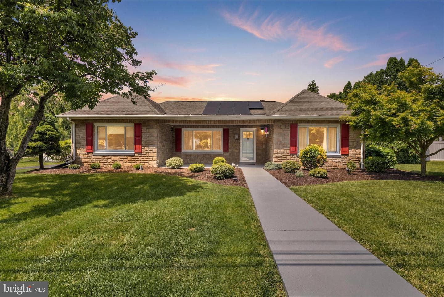 10 Nolt Avenue