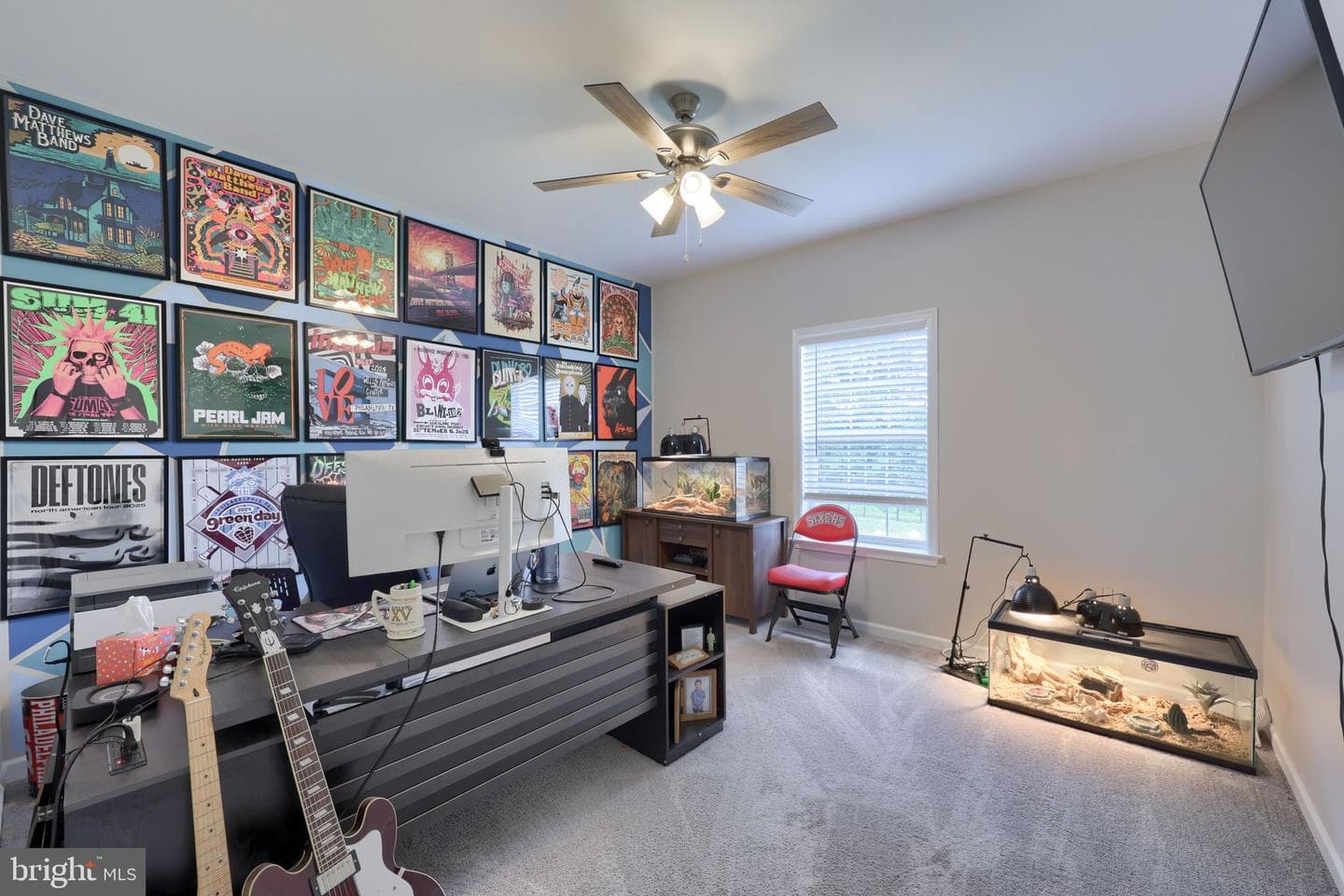 141 E Valley Road photo 47