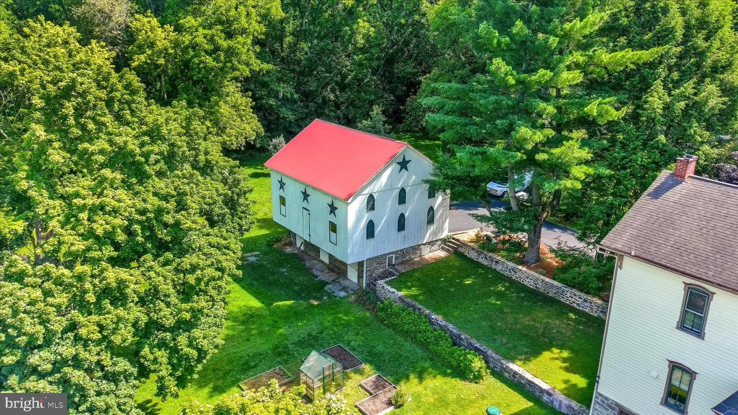 400 Baumgardner Road photo 60