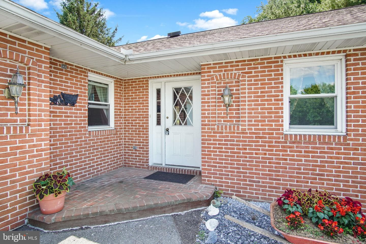 814 S Cedar Street photo 3