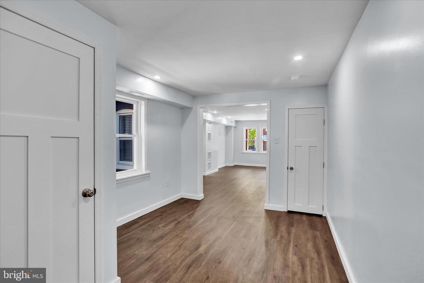 513 Manor Street photo 11