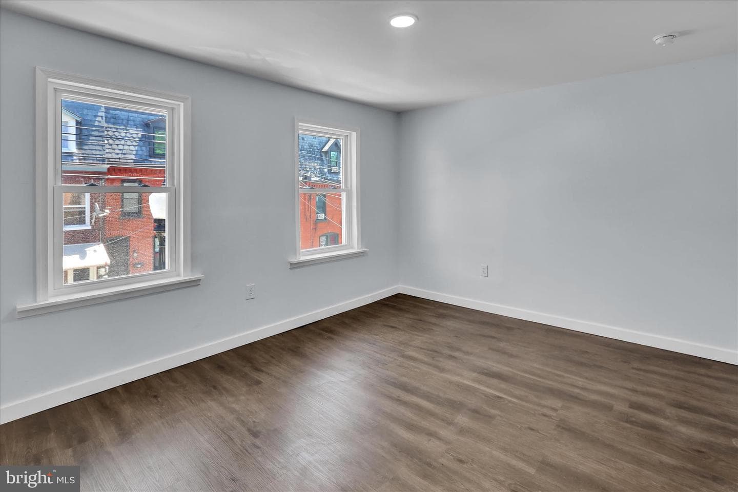 513 Manor Street photo 30