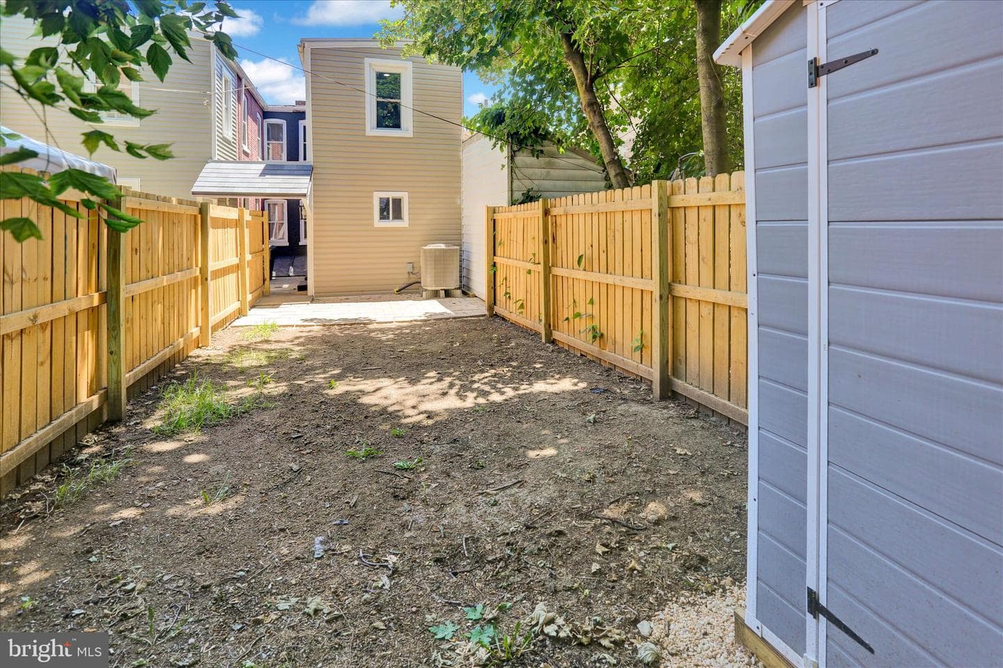 513 Manor Street photo 36