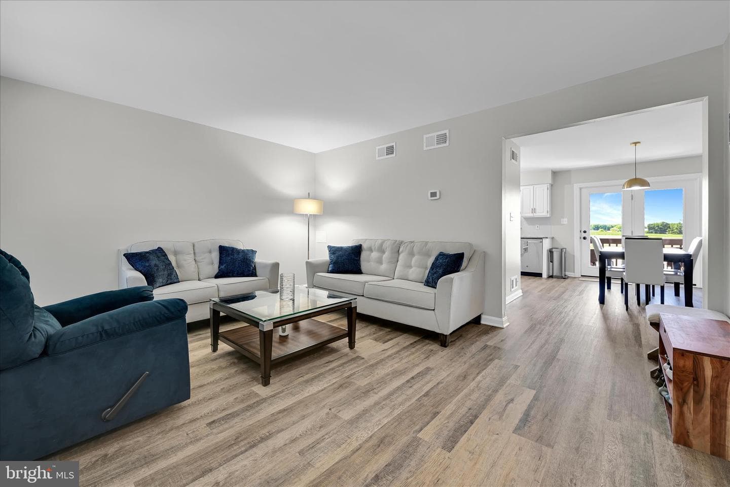 6541 Hollow Drive photo 9