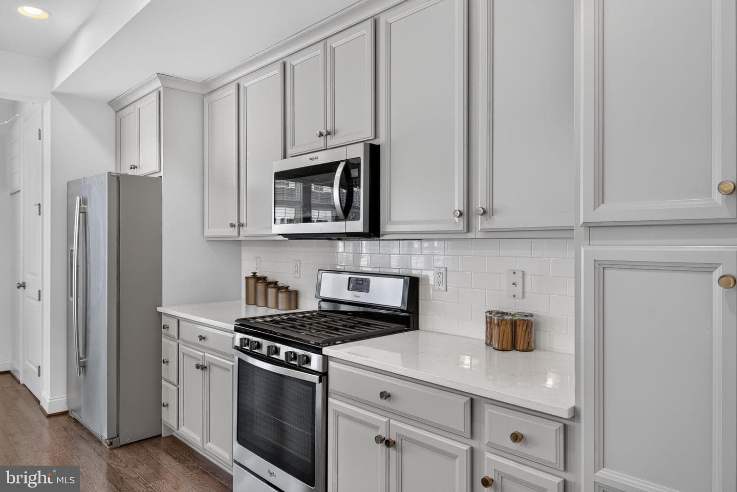214 Mayer Place photo 20