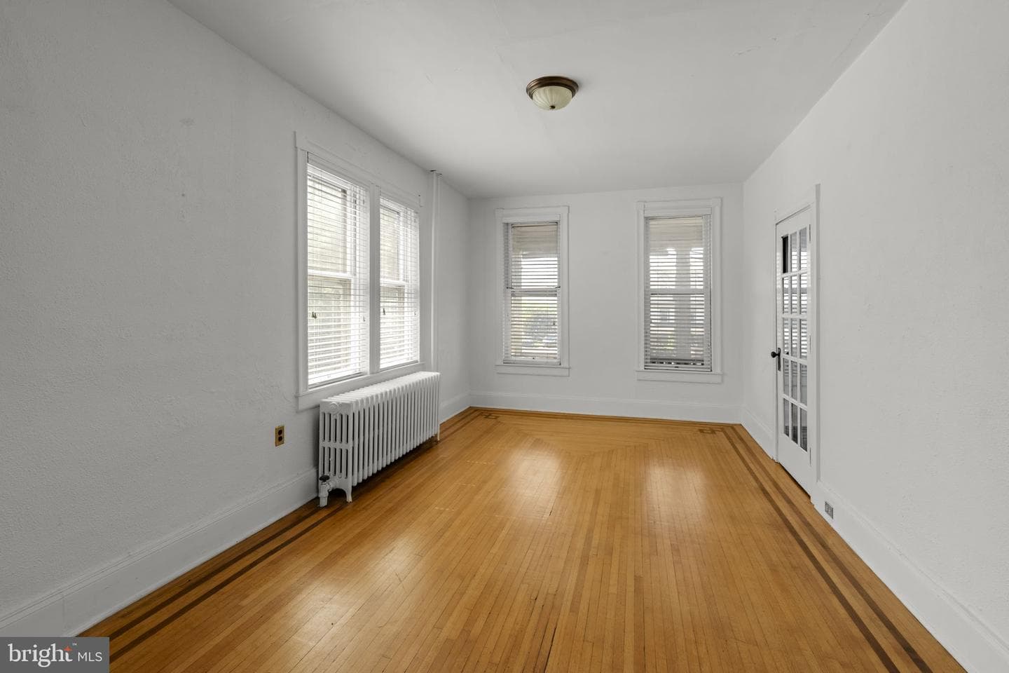 564 W Maple Grove Road photo 16