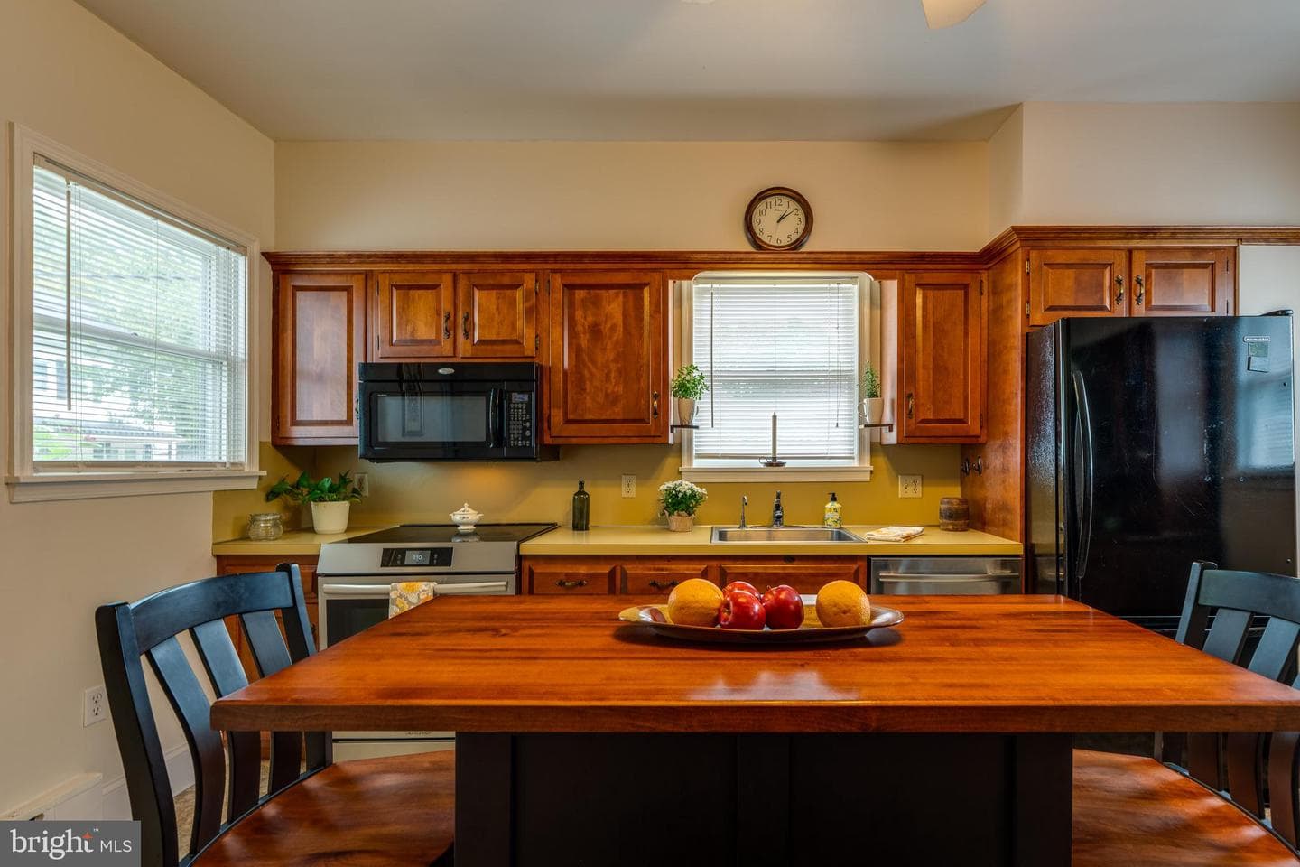120 W Lemon Street photo 17