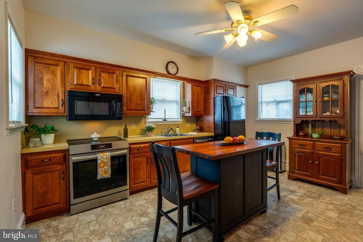 120 W Lemon Street photo 18