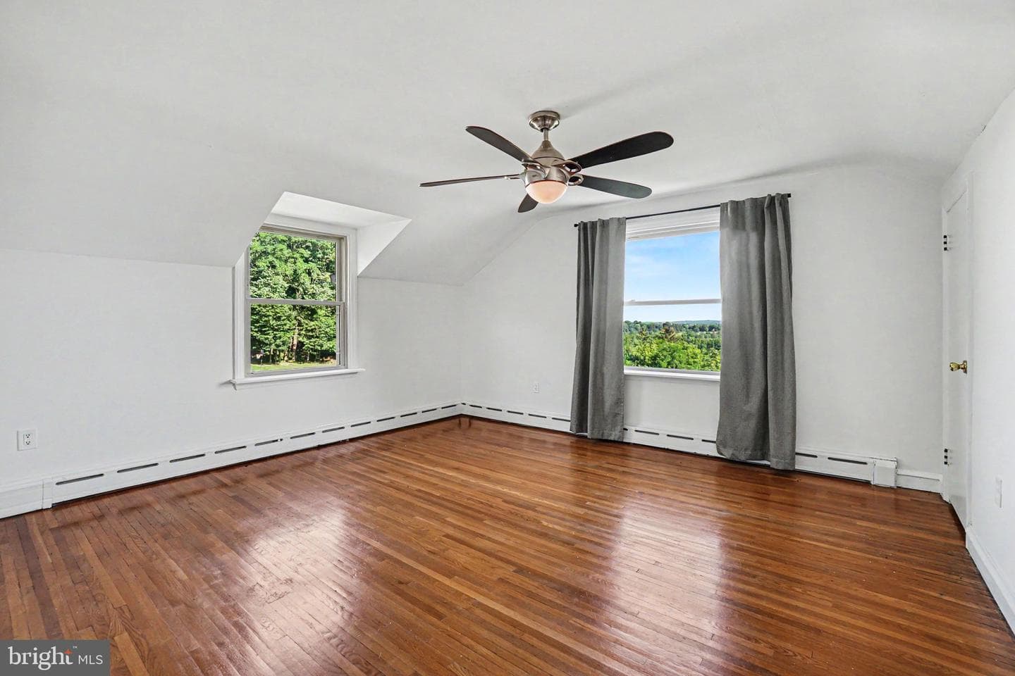 260 Blossom Hill Drive photo 18