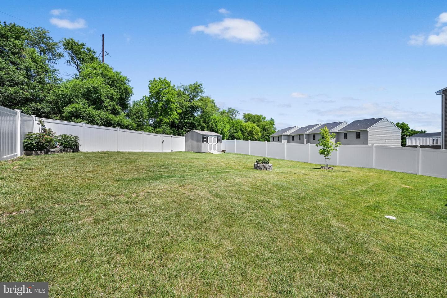 216 Darlington Court photo 33