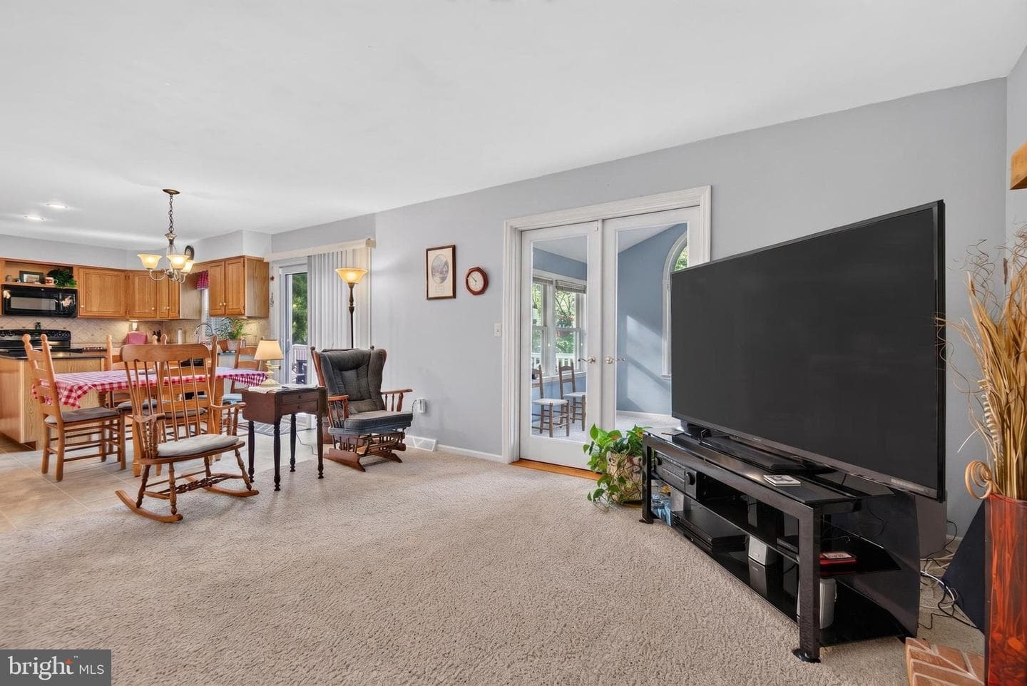 13 Diane Avenue photo 20