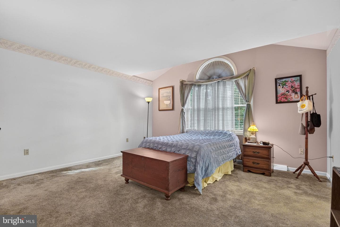 13 Diane Avenue photo 25