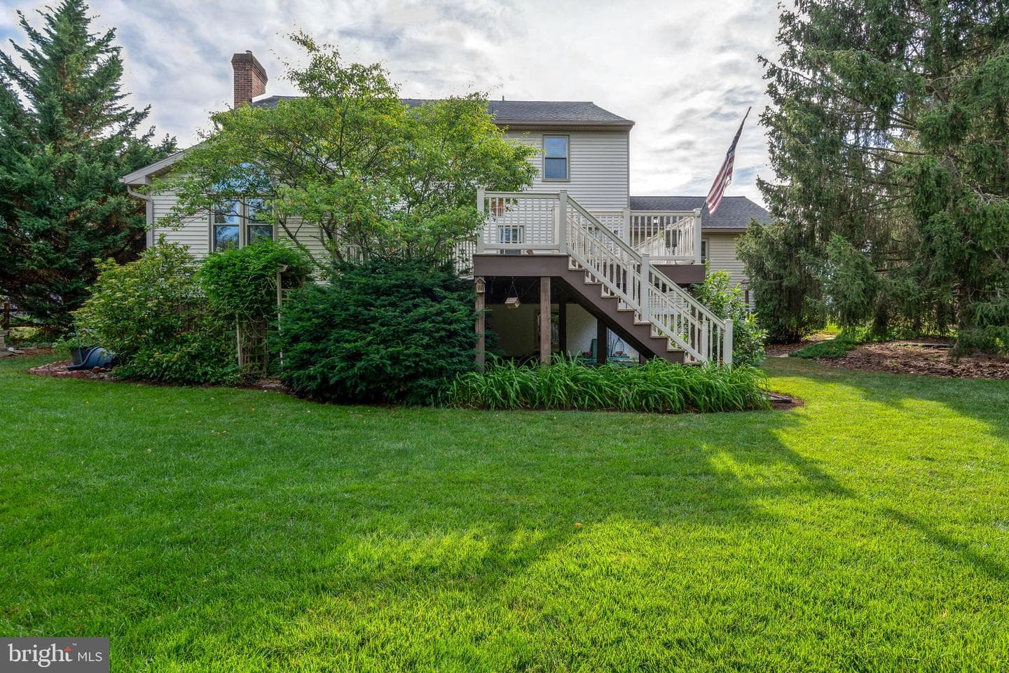 13 Diane Avenue photo 42