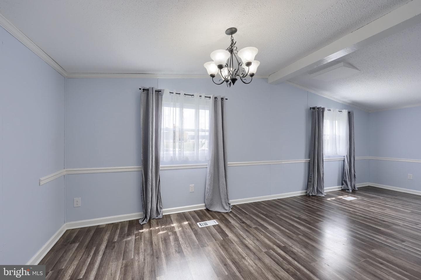 671 Lilac Drive photo 19