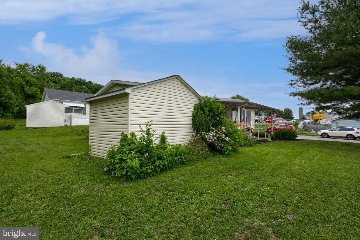 671 Lilac Drive photo 34