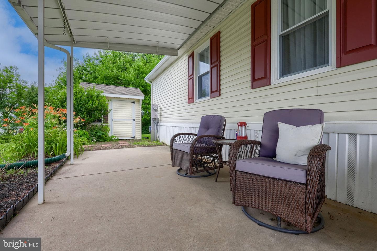 671 Lilac Drive photo 6