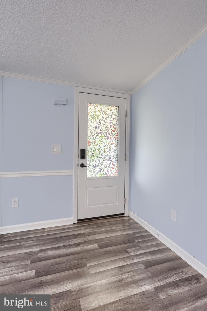 671 Lilac Drive photo 8