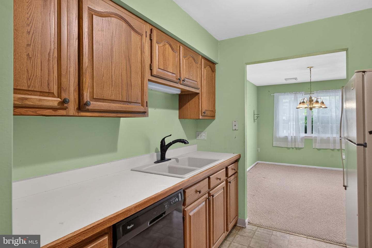136 Rockford Square photo 13