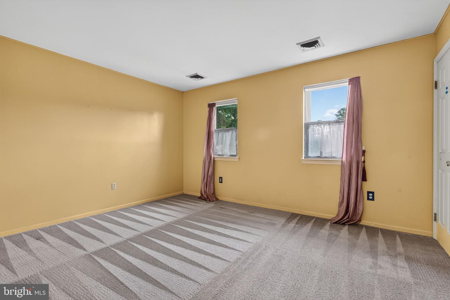 136 Rockford Square photo 14