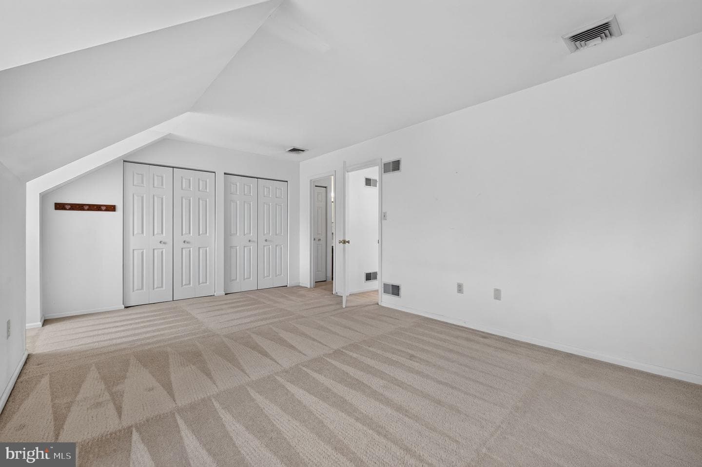 136 Rockford Square photo 21