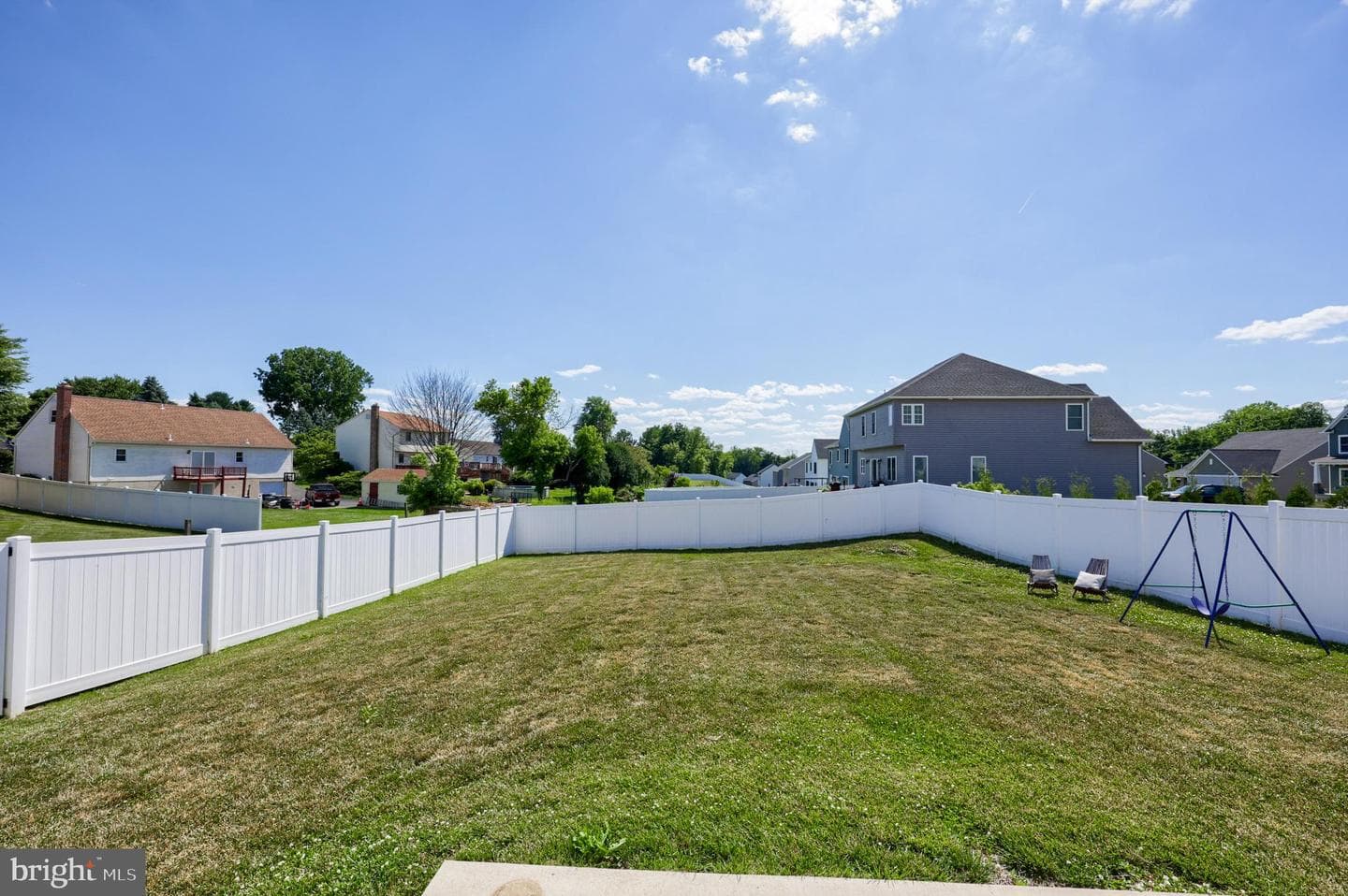 690 N Field Drive photo 34