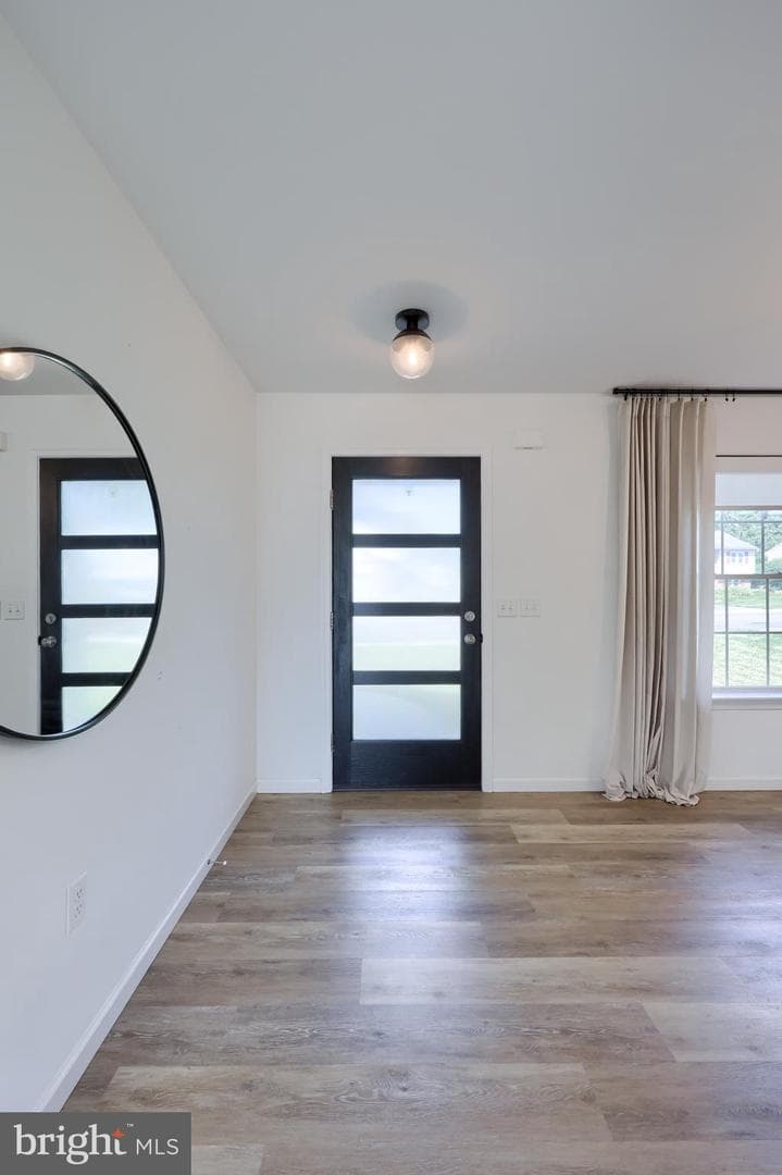 690 N Field Drive photo 5