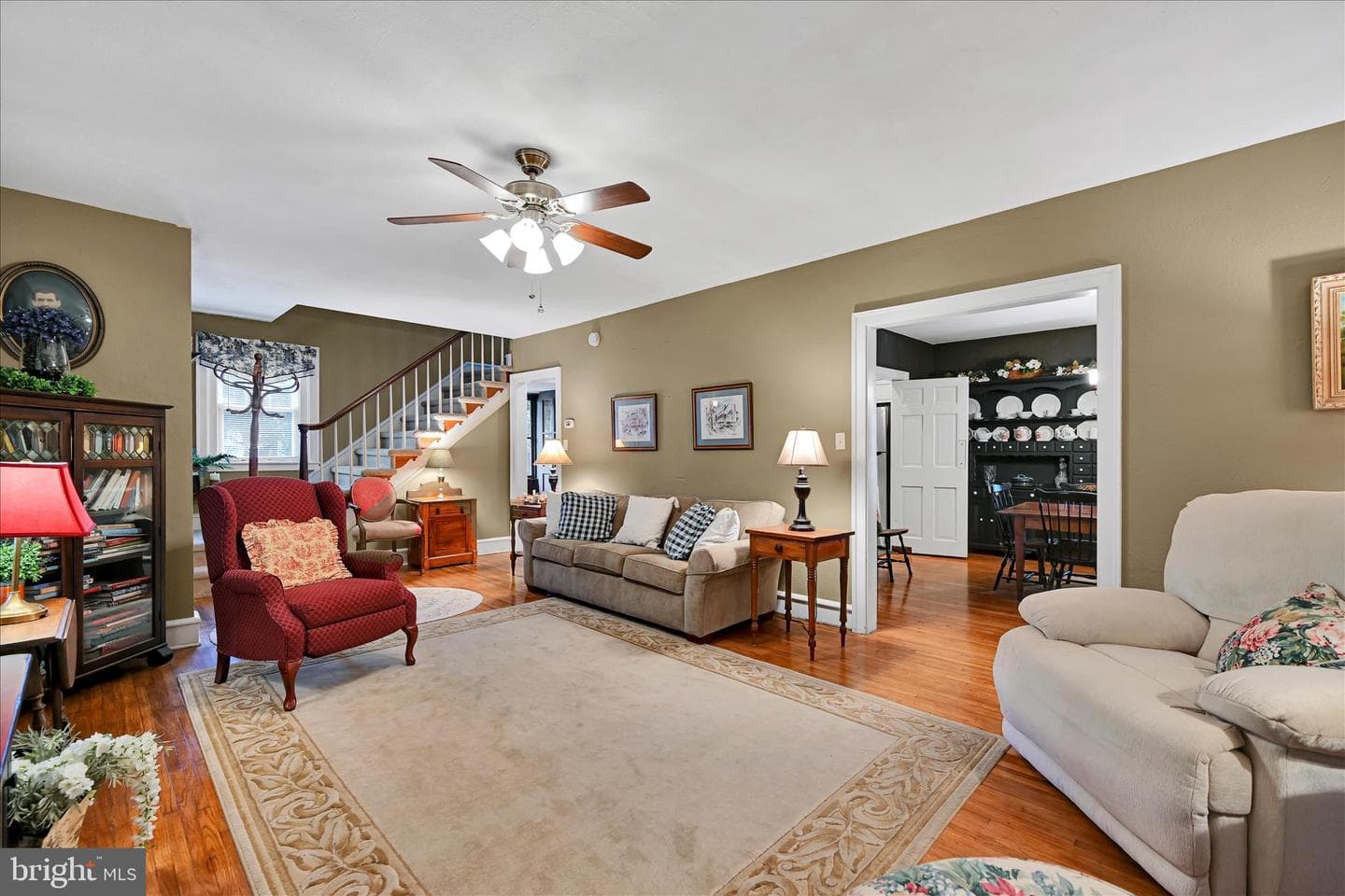 11 Union Avenue photo 11