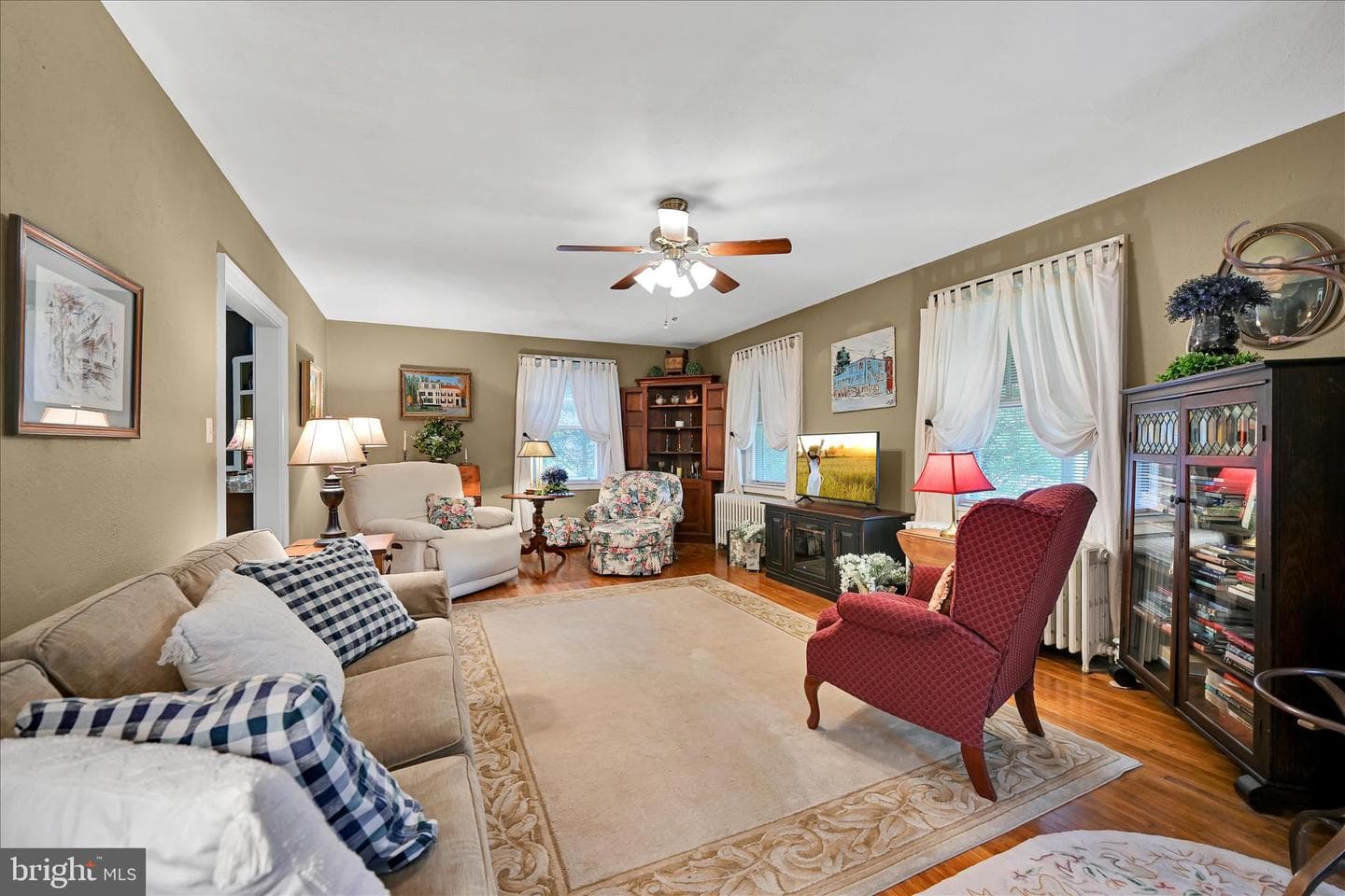 11 Union Avenue photo 57