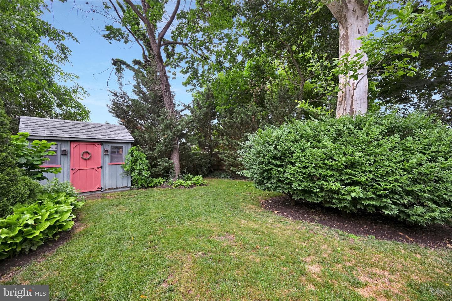 11 Union Avenue photo 88