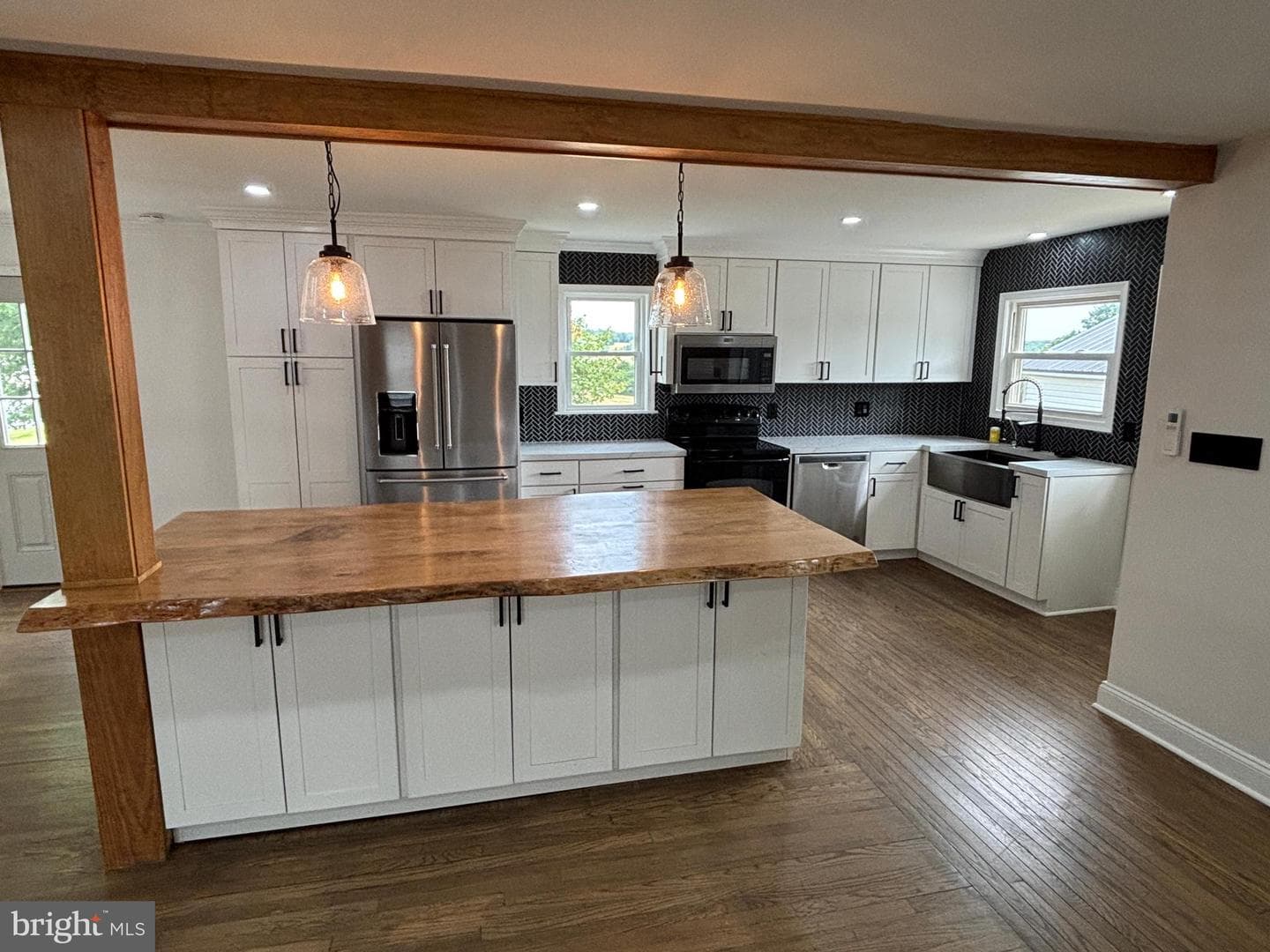 2161 Meadow View Road photo 18