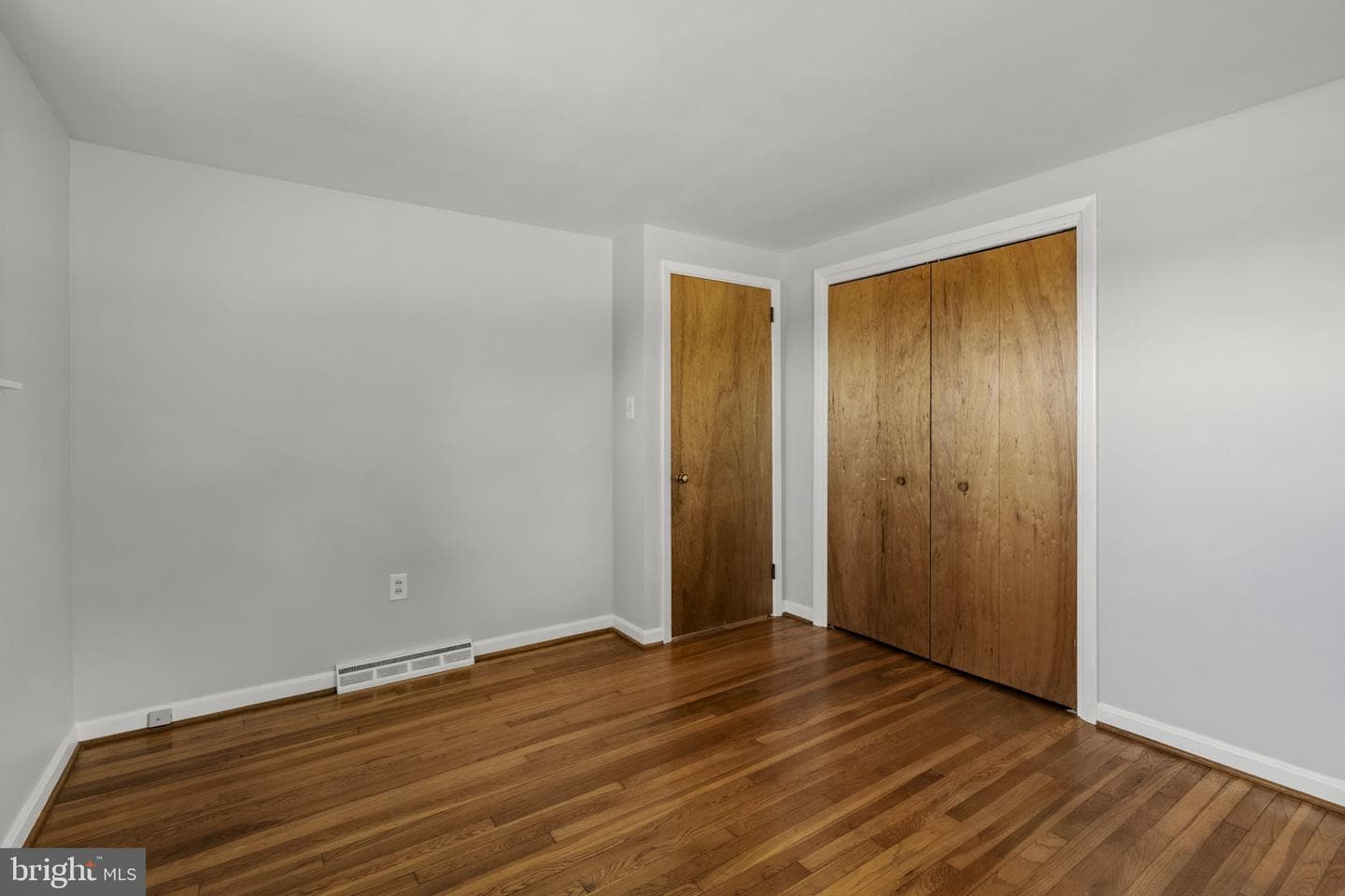 2136 Hobson Road photo 37